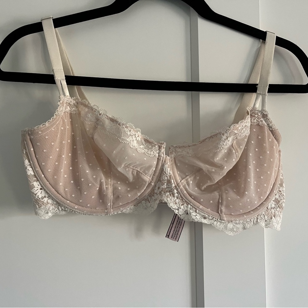 Victoria's Secret Lace push up without padding 34DDD